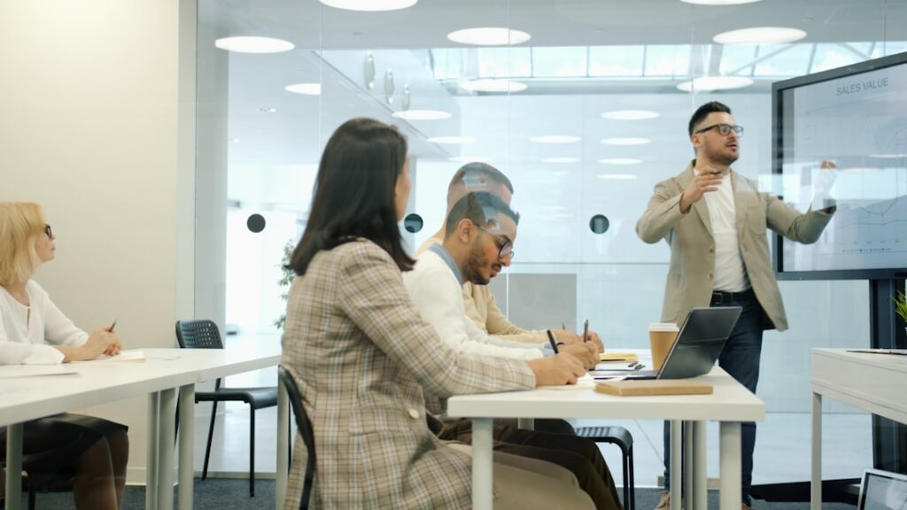ストレスチェック集団分析の活用｜職場改善につなげるデータの読み解き方
